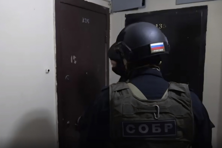 Подозреваемый в распространении ложных сведений о действиях ВС РФ задержан в Санкт-Петербурге при содействии СОБР Росгвардии