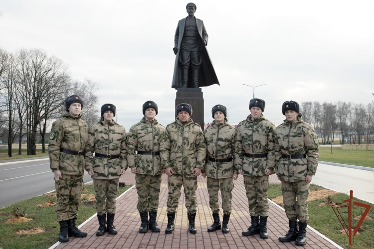 В Росгвардию для прохождения военной службы по призыву прибыл российский рэпер Андрей Косолапов (сценический псевдоним Макан)