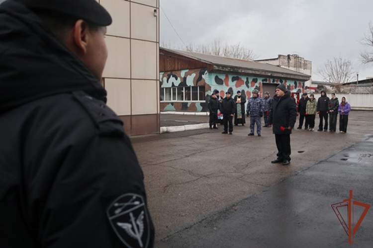 В Красноярском крае открыт мемориал в память о бойцах ОМОН Росгвардии, погибших при исполнении служебного долга 