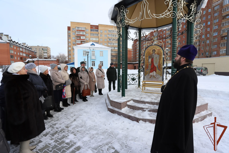 В Сибири встретились с мамами погибших росгвардейцев в преддверии Дня матери