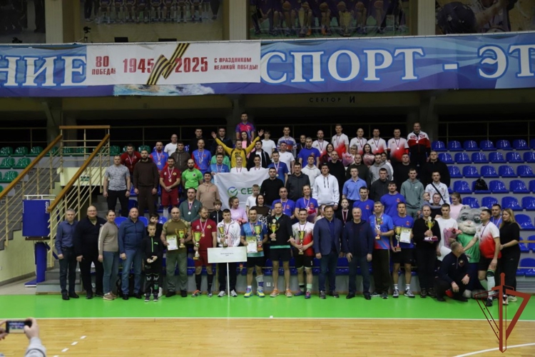 Спортивный праздник в честь 80-летия Победы в Великой Отечественной войне прошел в Новосибирске