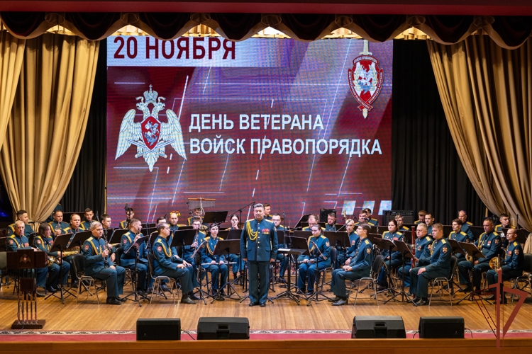 Герой России генерал армии Виктор Золотов вручил государственные и ведомственные награды ветеранам Росгвардии (видео)