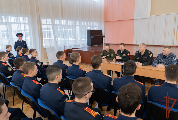 Начальник Военной академии провел серию встреч с молодежью Пензенской области в рамках патриотической и профориентационной работы (видео)