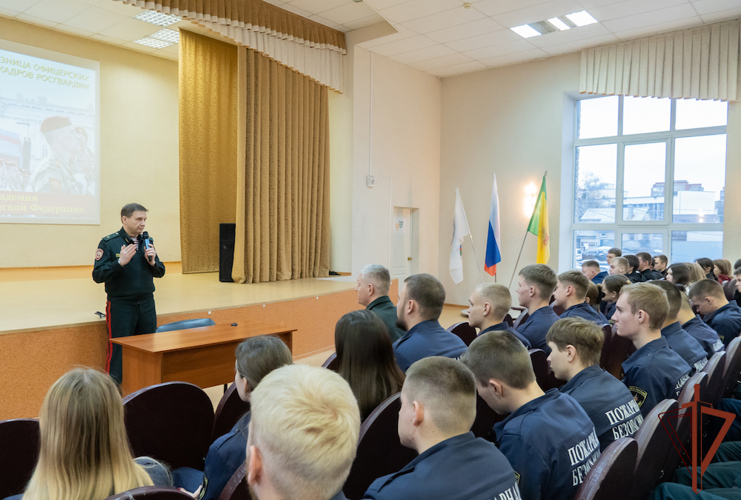 Начальник Военной академии провел серию встреч с молодежью Пензенской области в рамках патриотической и профориентационной работы (видео)