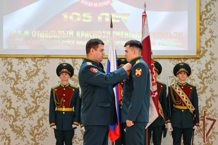 Краснознаменному батальону охраны и обеспечения Южного округа Росгвардии исполнилось 105 лет