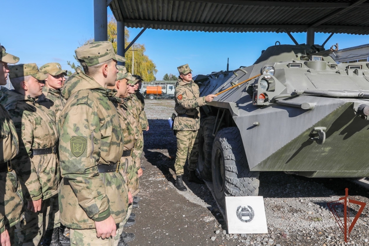 Курсанты Военной академии Росгвардии прошли стажировку в Ростовской области