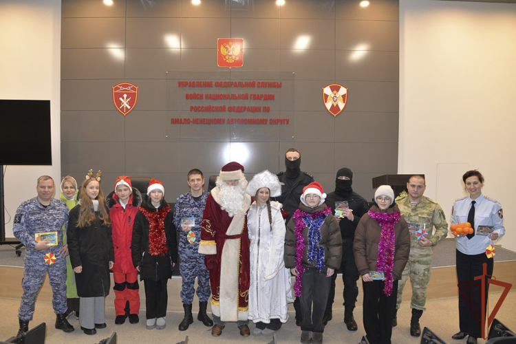 На Урале прошли новогодние мероприятия для семей военнослужащих и встречи с молодежью