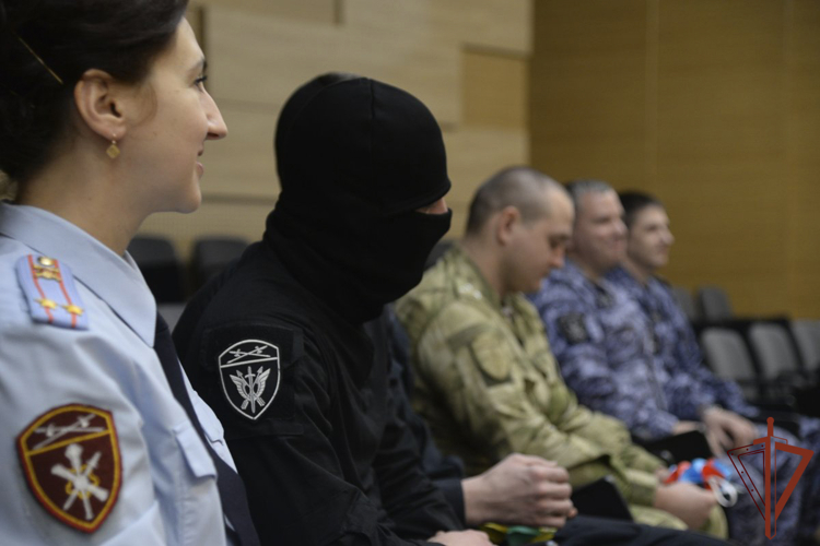 На Урале прошли новогодние мероприятия для семей военнослужащих и встречи с молодежью