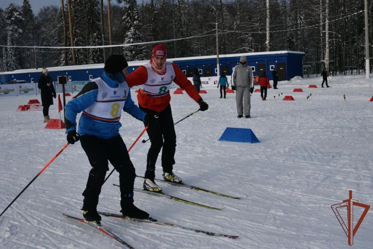 Чемпионат Приволжского округа Росгвардии по лыжным гонкам и служебному двоеборью завершился в Удмуртии (видео)