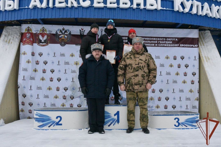 Чемпионат Приволжского округа Росгвардии по лыжным гонкам и служебному двоеборью завершился в Удмуртии (видео)