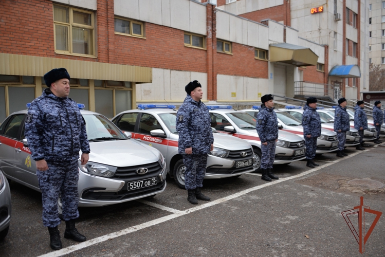 Подразделения вневедомственной охраны Росгвардии в Уфе получили новые служебные автомобили