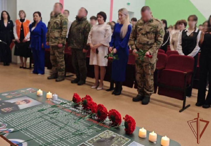 «Парту Героя» памяти погибшего офицера Росгвардии открыли в Луганской Народной Республике 