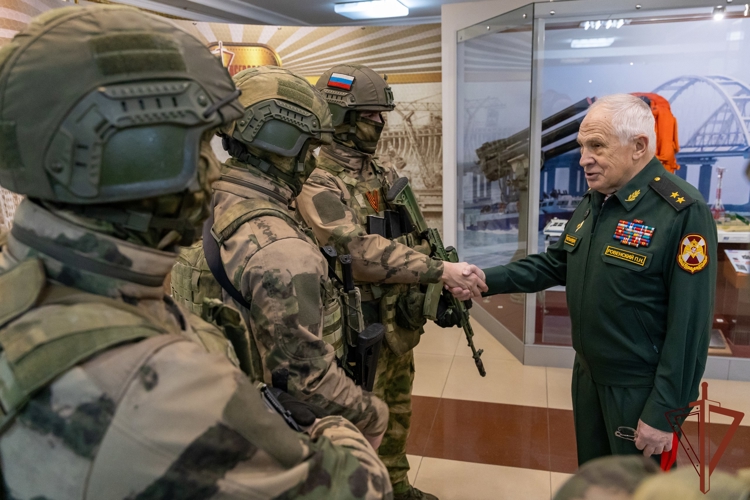Председателю Совета ветеранов Росгвардии генерал-лейтенанту Петру Николаевичу Ровенскому исполнилось 80 лет