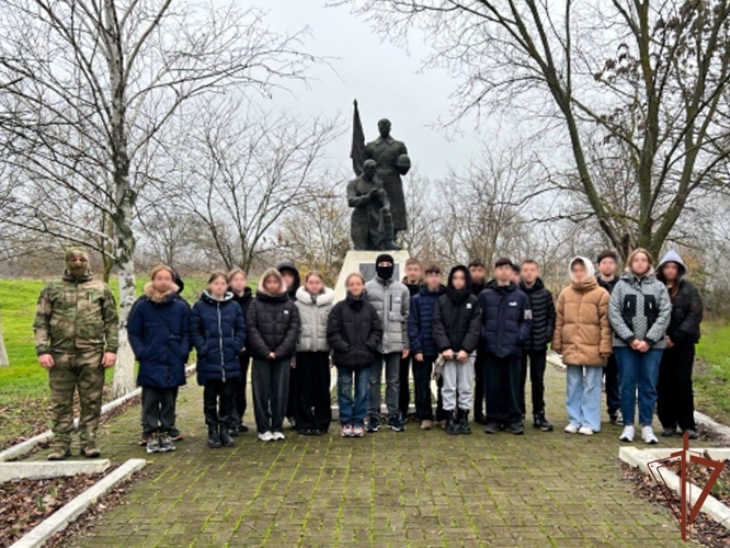 Росгвардейцы благоустроили памятные места и воинские захоронения в Херсонской и Запорожской областях (видео)