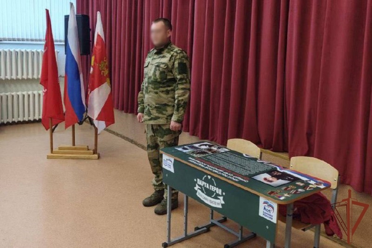 «Парту Героя» памяти погибшего офицера Росгвардии открыли в Луганской Народной Республике