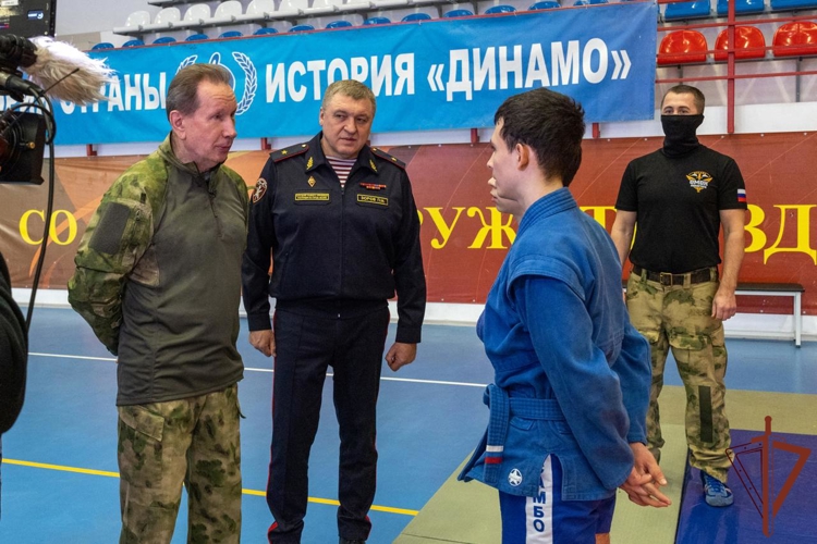 Директор Росгвардии генерал армии Виктор Золотов проверил организацию службы в столичном главке Росгвардии (видео)