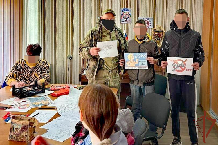 Военнослужащие Росгвардии провели военно-патриотические мероприятия для молодежи в Херсонской и Запорожской областях