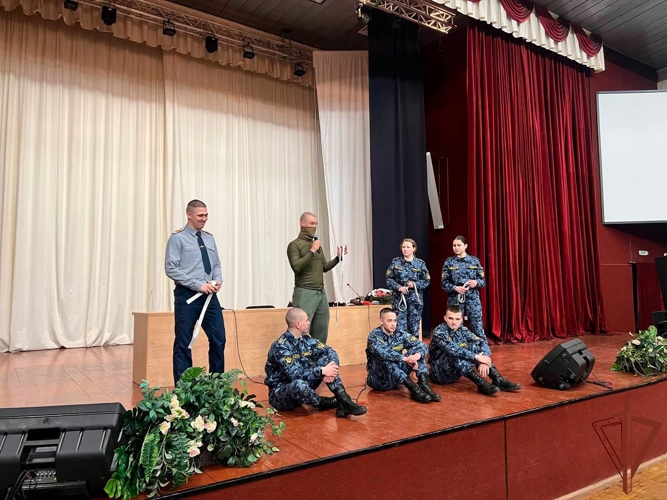 Сотрудник столичного спецподразделения Росгвардии провёл занятие для будущих офицеров ФСИН в Рязани