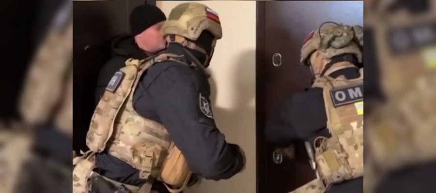 При силовой поддержке спецназа Росгвардии задержаны в Челябинской области подозреваемые в совершении тяжких преступлений (видео)