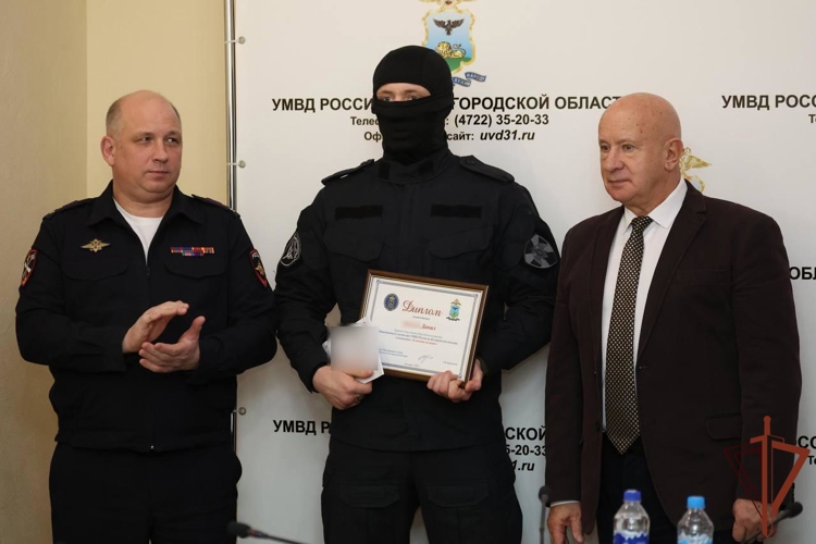 Сотрудник Росгвардии из Белгорода стал лауреатом общественной премии за мужество