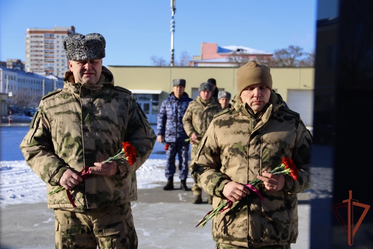 В Приамурье командующий Восточным округом Росгвардии посетил подразделения ведомства 