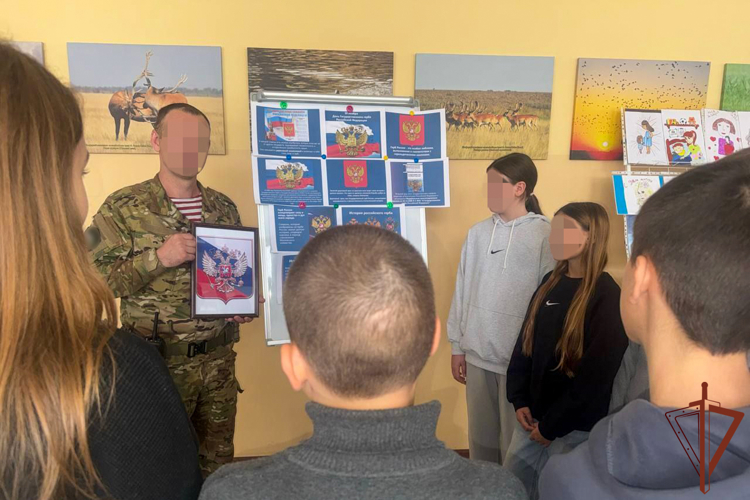 Военнослужащие Росгвардии провели военно-патриотические мероприятия для молодежи в Херсонской и Запорожской областях