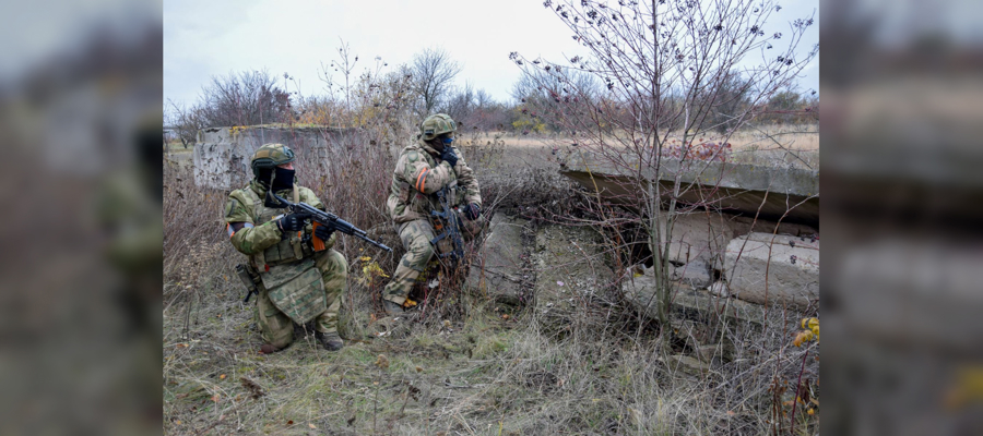 Росгвардейцы обнаружили тайник с боеприпасами в ЛНР (видео)