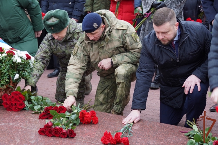 В Центральном округе Росгвардии прошли мероприятия, посвящённые Дню Героев Отечества