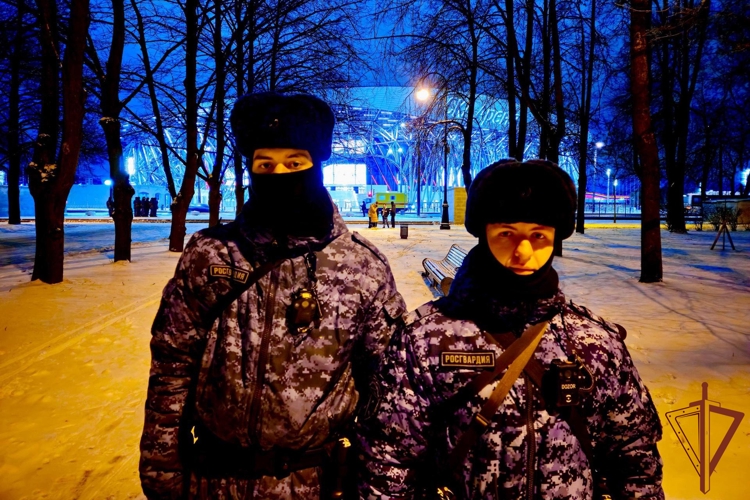 Безопасность матча КХЛ обеспечили росгвардейцы в Санкт-Петербурге