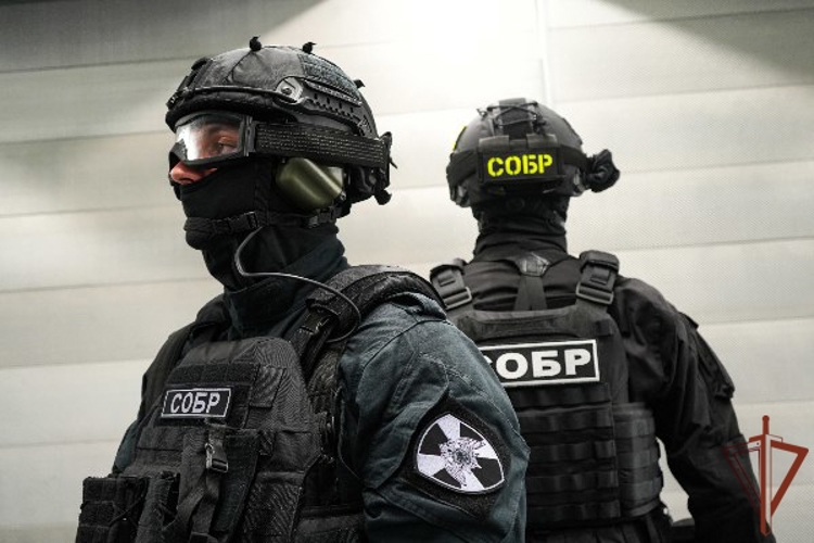 В Подмосковье при участии спецназа Росгвардии задержаны подозреваемые в вымогательстве (видео)