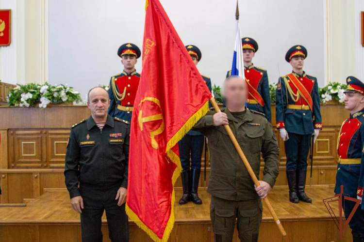 На Южном Урале копии Боевых знамен времен Великой Отечественной войны переданы на вечное хранение 