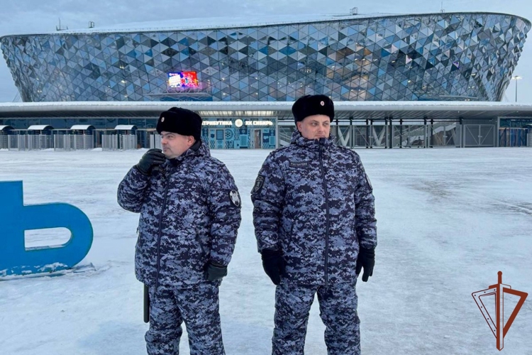 В Новосибирске Росгвардия обеспечила безопасность Кубка Первого канала по хоккею