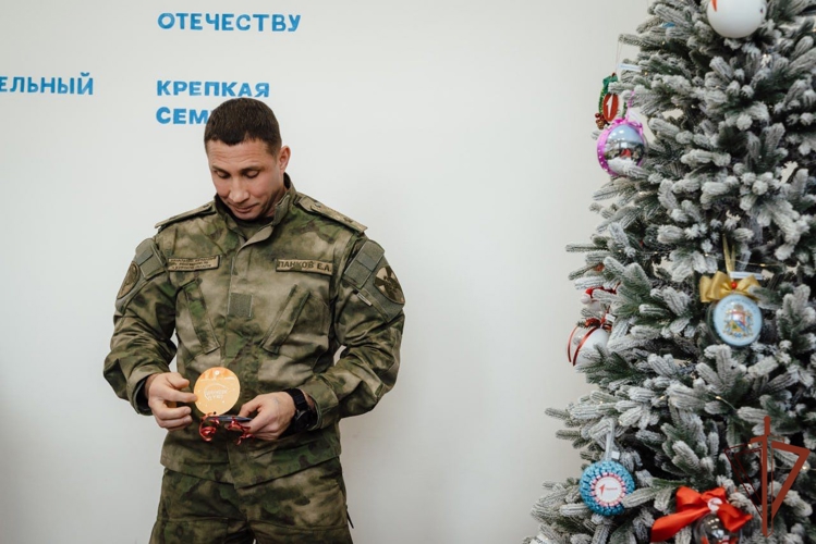 В Центральном округе Росгвардии проходят новогодние благотворительные акции для детей