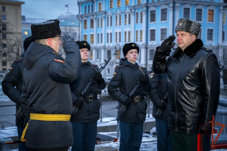 Военнослужащие Северо-Западного округа Росгвардии приняли Военную присягу на крейсере «Аврора»