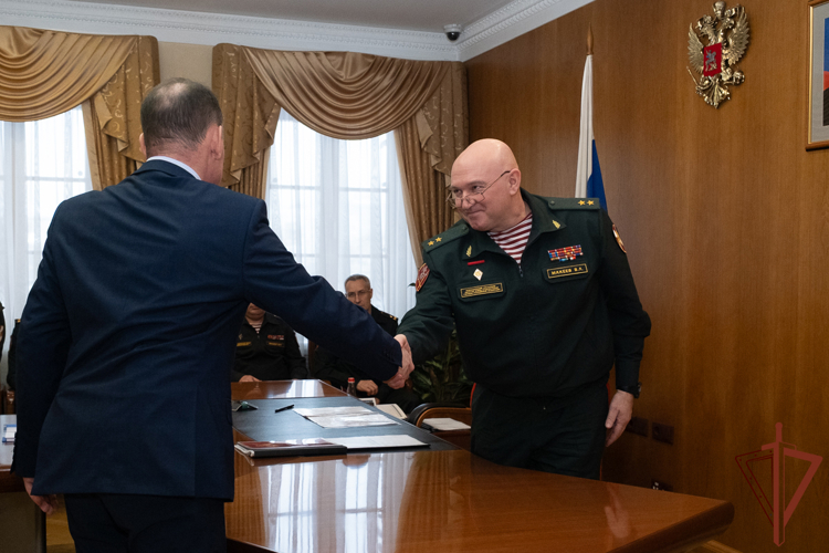 Командующий Уральским округом Росгвардии провел личный прием граждан