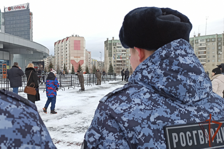 Росгвардейцы обеспечили безопасность матча КХЛ в Челябинске