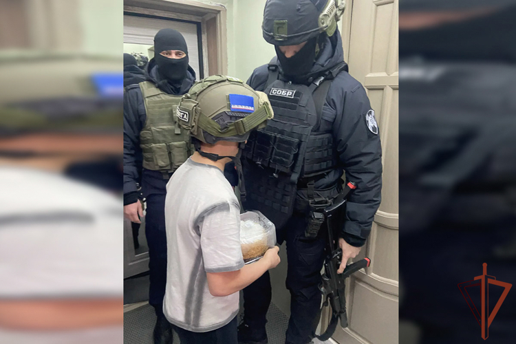 Новогодние желания юных жителей Тюменской области и Ямала исполнили росгвардейцы