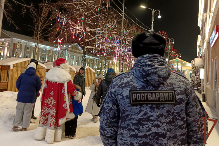 Росгвардейцы обеспечили безопасность в новогоднюю ночь на Урале