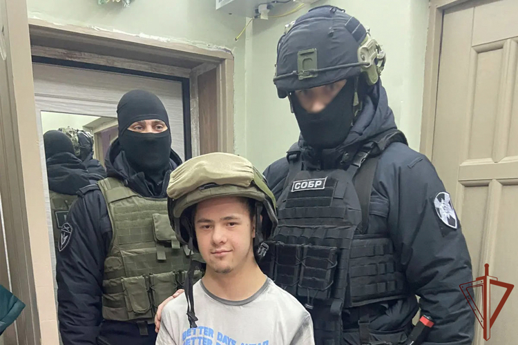 Новогодние желания юных жителей Тюменской области и Ямала исполнили росгвардейцы