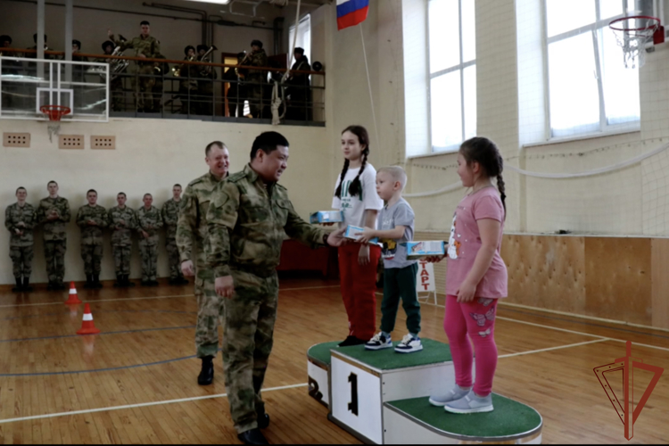 Росгвардейцы организовали спортивные состязания в новогодние праздники на Урале