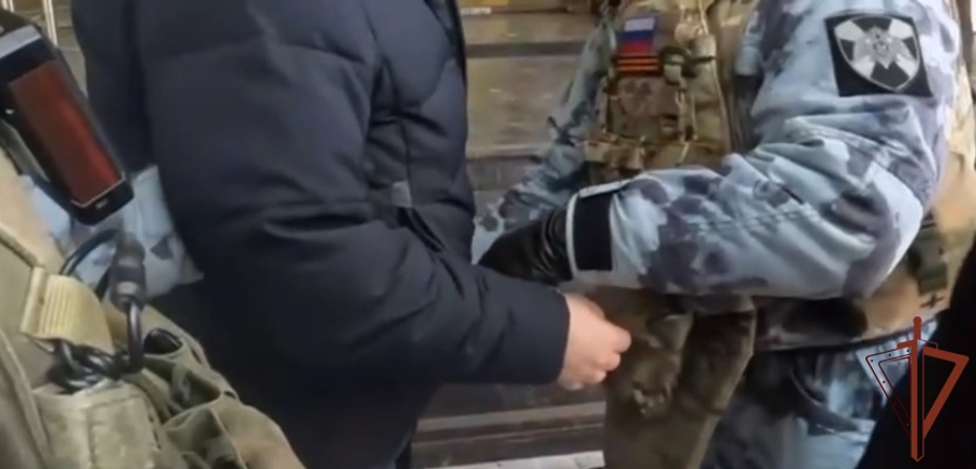 При силовой поддержке спецназа Росгвардии в Сарове задержан бывший высокопоставленный чиновник (видео)