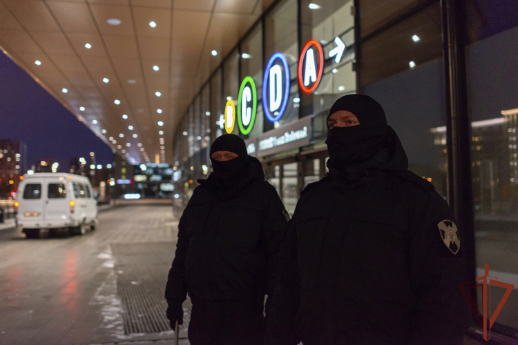 Росгвардия обеспечила безопасность матча КХЛ в Екатеринбурге