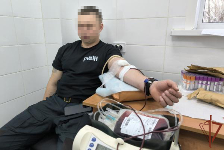 В Ульяновске росгвардейцы пополнили региональный банк донорской крови (видео)