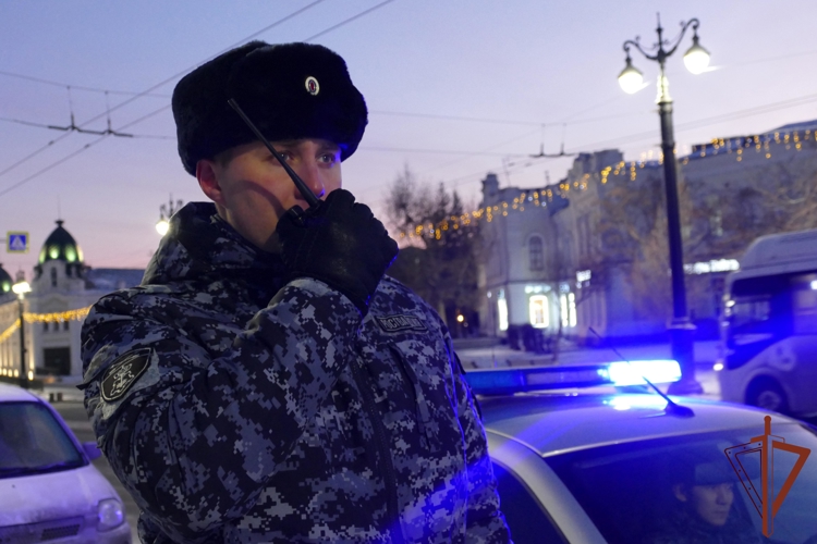 Сотрудники Росгвардии пришли на помощь жителям Сибири, оказавшимся в трудных жизненных ситуациях