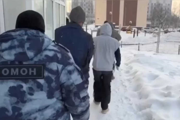 При силовой поддержке спецназа Росгвардии задержаны организаторы нелегальной миграции в Нижнем Новгороде