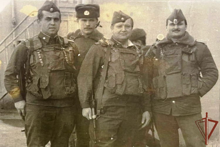 В Тюмени проводили на заслуженный отдых офицера, посвятившего служению Отечеству более 40 лет