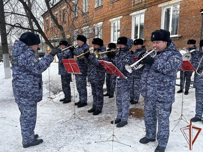 В Самаре торжественно отметили 99-летие ветерана Росгвардии