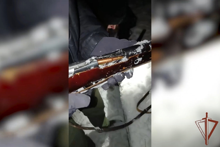 В Ленинградской области сотрудники СОБР Росгвардии задержали гражданина, обстрелявшего из ружья автомобиль скорой помощи (видео)