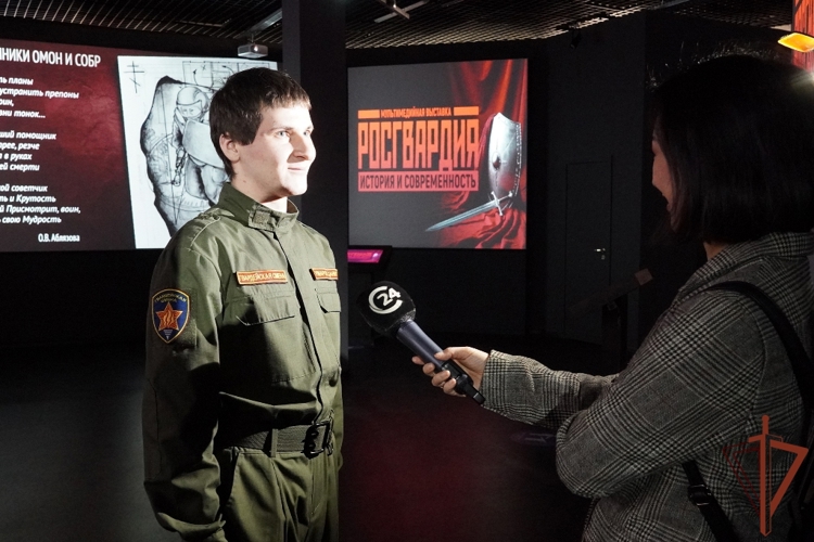  В Саратове открыта масштабная мультимедийная выставка «Росгвардия. История и современность», посвященная юбилею ведомства (видео)