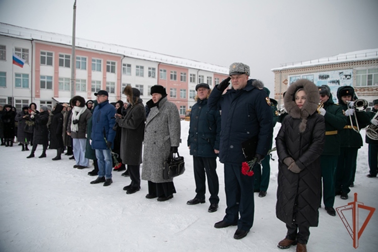 В Нижегородской области росгвардейцы почтили память ленинградской школьницы Тани Савичевой